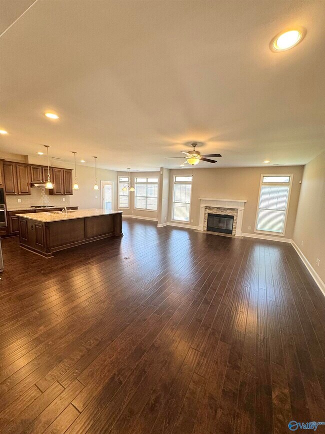 Building Photo - 109 Stonebury Ct