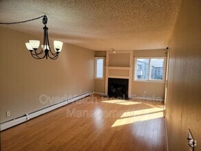 Building Photo - 1615 Sitka St