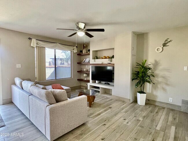 Foto del edificio - 14404 N Boxwood Ln