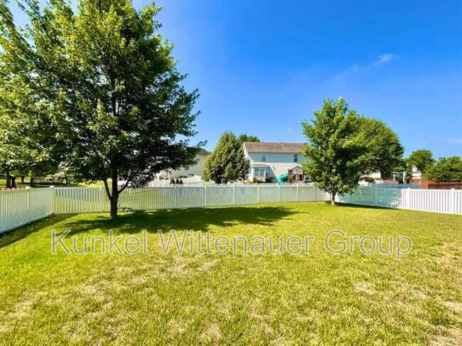 Foto del edificio - 2923 Harvest Meadow Dr