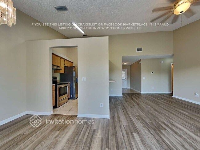 Foto del edificio - 7817 Chaperon Ct