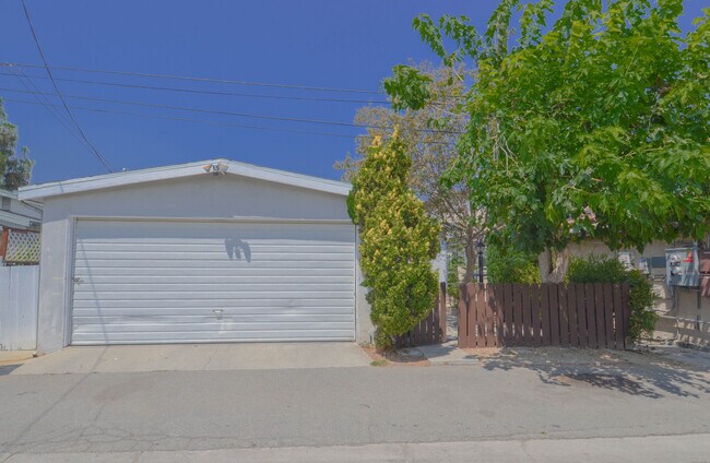 Foto del edificio - 5119 Irvington Ter