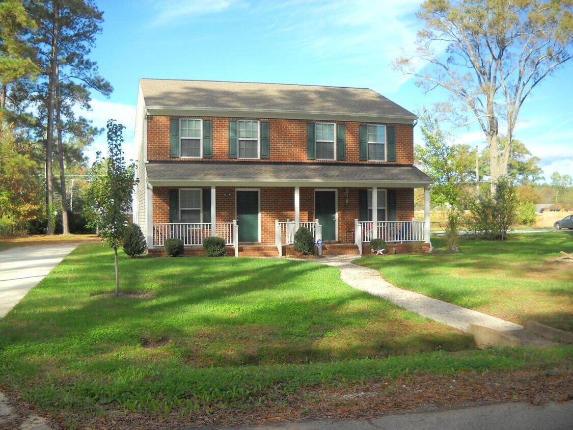 2022 Iowa St Unit 2022, Chesapeake, VA 23323 2022 Iowa St Chesapeake