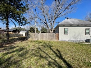 Building Photo - 2508 S Texas Ave