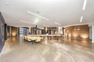 Building Photo - 2810 Riverby Rd