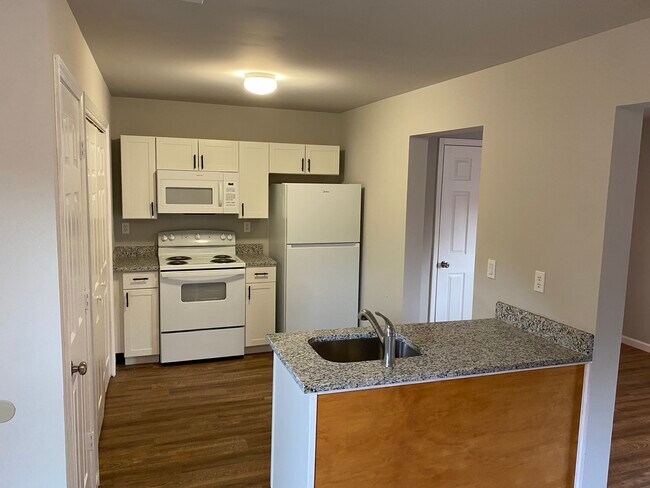 Foto del edificio - 90 Crabapple Rdg