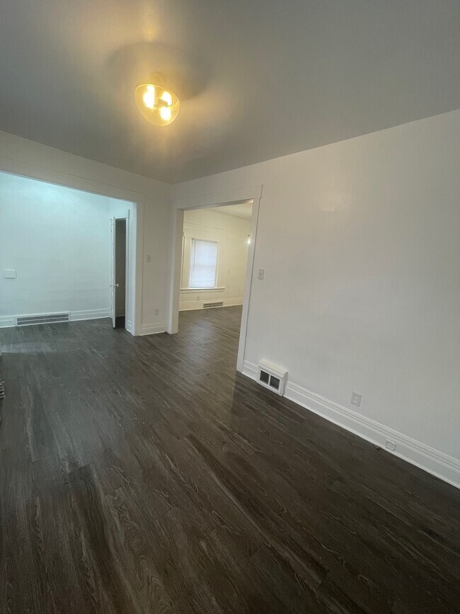 Foto del edificio - 2152 Crane St
