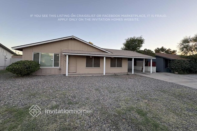 Building Photo - 7727 W Reade Ave