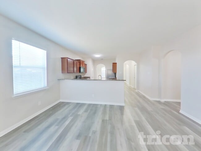 Building Photo - 11350 Luckey Ledge