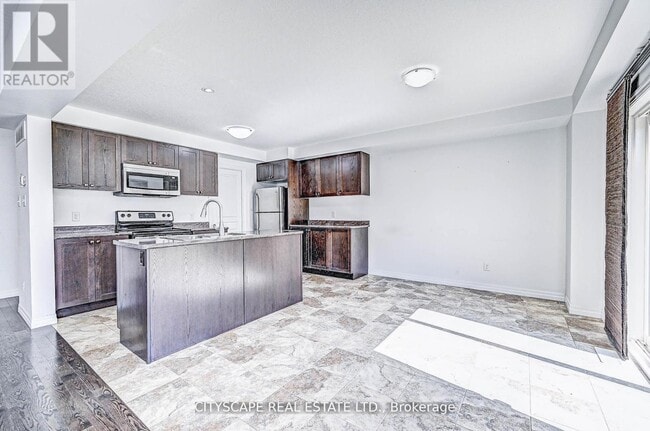 Building Photo - 6 Castlebay St