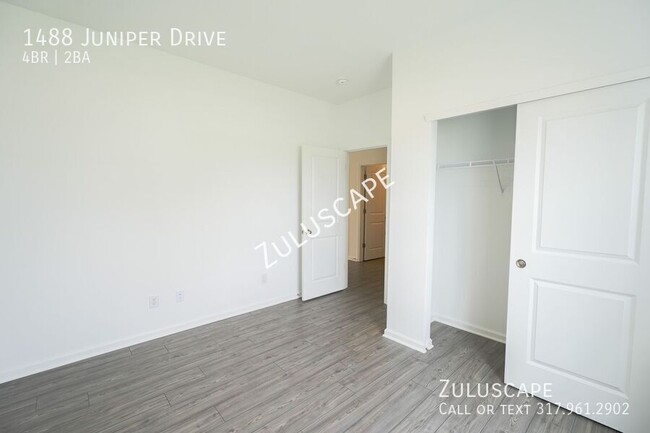 Foto del edificio - 1488 Juniper Dr