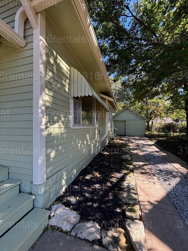 Building Photo - 510 N Alleghany St