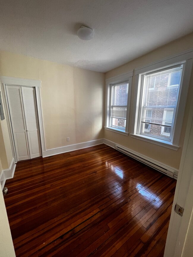Building Photo - 884 Huntington Ave