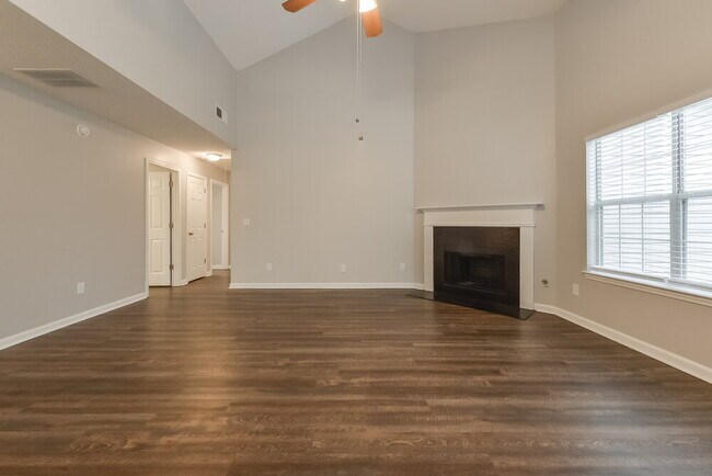 Foto del edificio - 15 Cory Ct