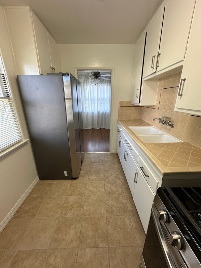 1643 N Formosa Ave Apartments in Los Angeles, CA