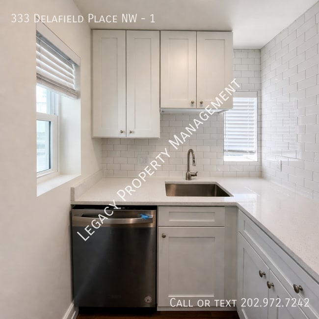 Building Photo - 333 Delafield Pl NW
