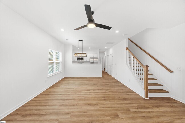 Foto del edificio - 13 Jamison St