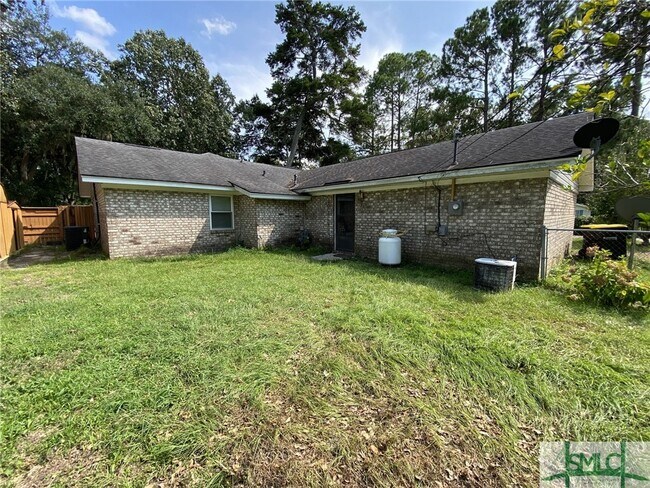 Building Photo - 12421 Deerfield Rd