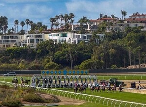 Building Photo - 121 Via De La Valle