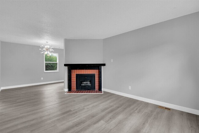 Building Photo - 13351 Hiddencrest Ln