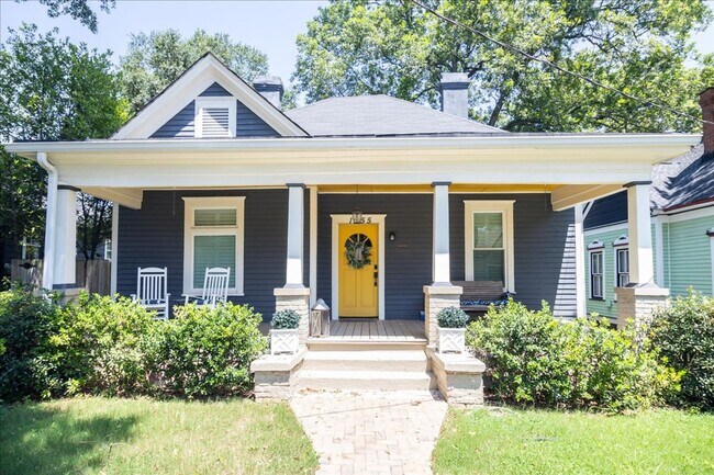 Foto del edificio - Beautiful 3/2.5 w/ Office Minutes From Airport and Woodward Academy!