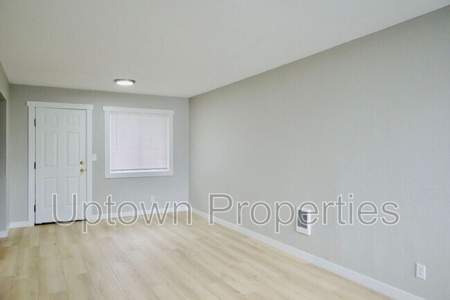 Foto del edificio - 466 N Adair St