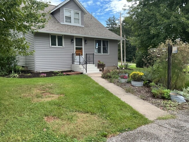 Foto del edificio - 2805 Old Trail Rd