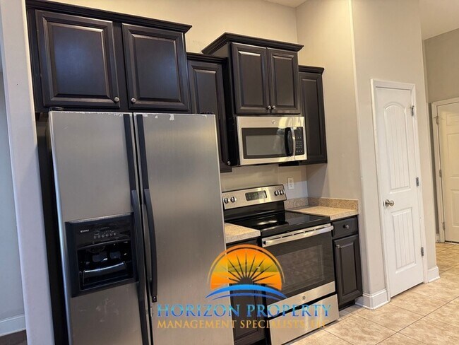 Building Photo - 117 Rein Dance Ln