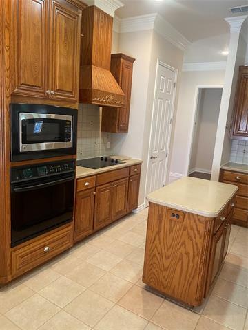 Foto del edificio - 5026 Santa Elena Ct