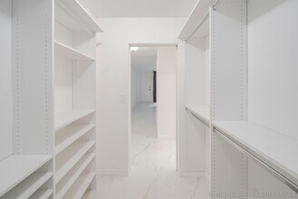 Building Photo - 16300 Golf Club Rd