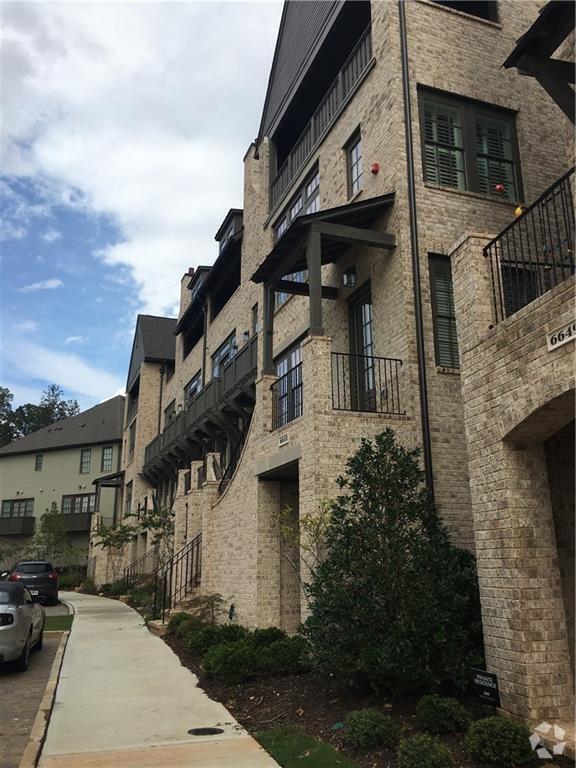 Building Photo - 6715 Encore Blvd
