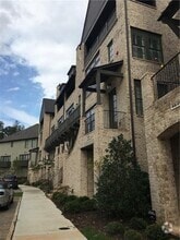 Building Photo - 6715 Encore Blvd