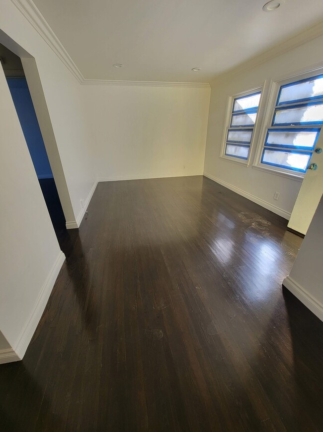 Photo - 920 S Grevillea Ave Apartments