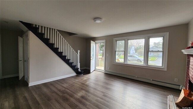 Building Photo - 29 St George Dr