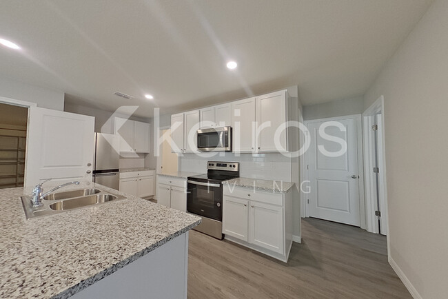 Building Photo - 8676 SW 43rd Ter