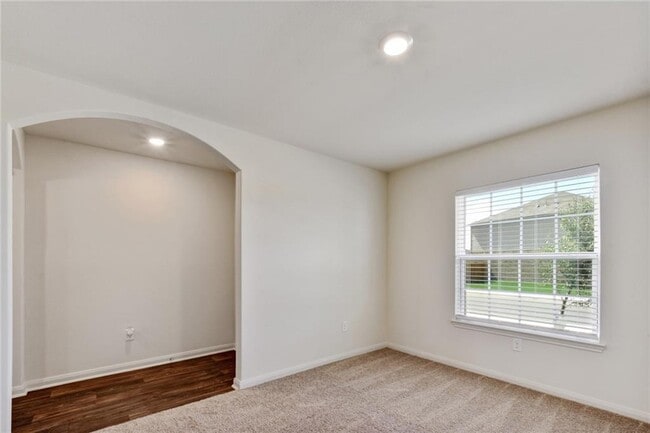 Foto del edificio - 140 Allington Cir