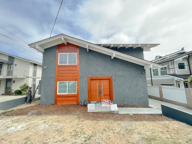 Foto del edificio - 2118 Carnegie Ln