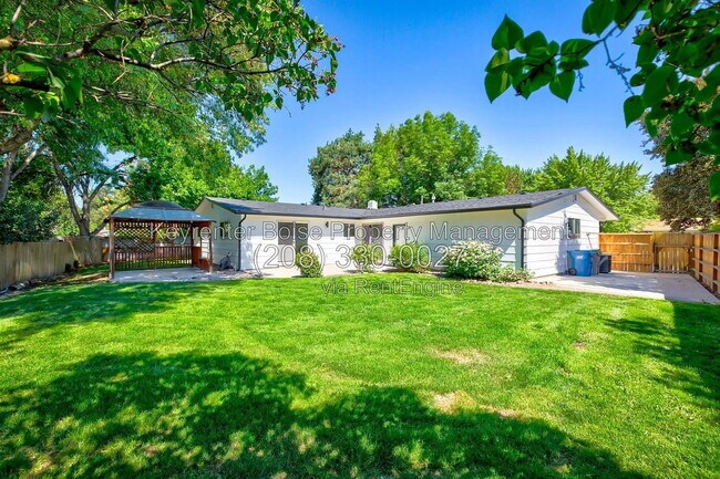 Foto del edificio - 8605 W Winchester Dr