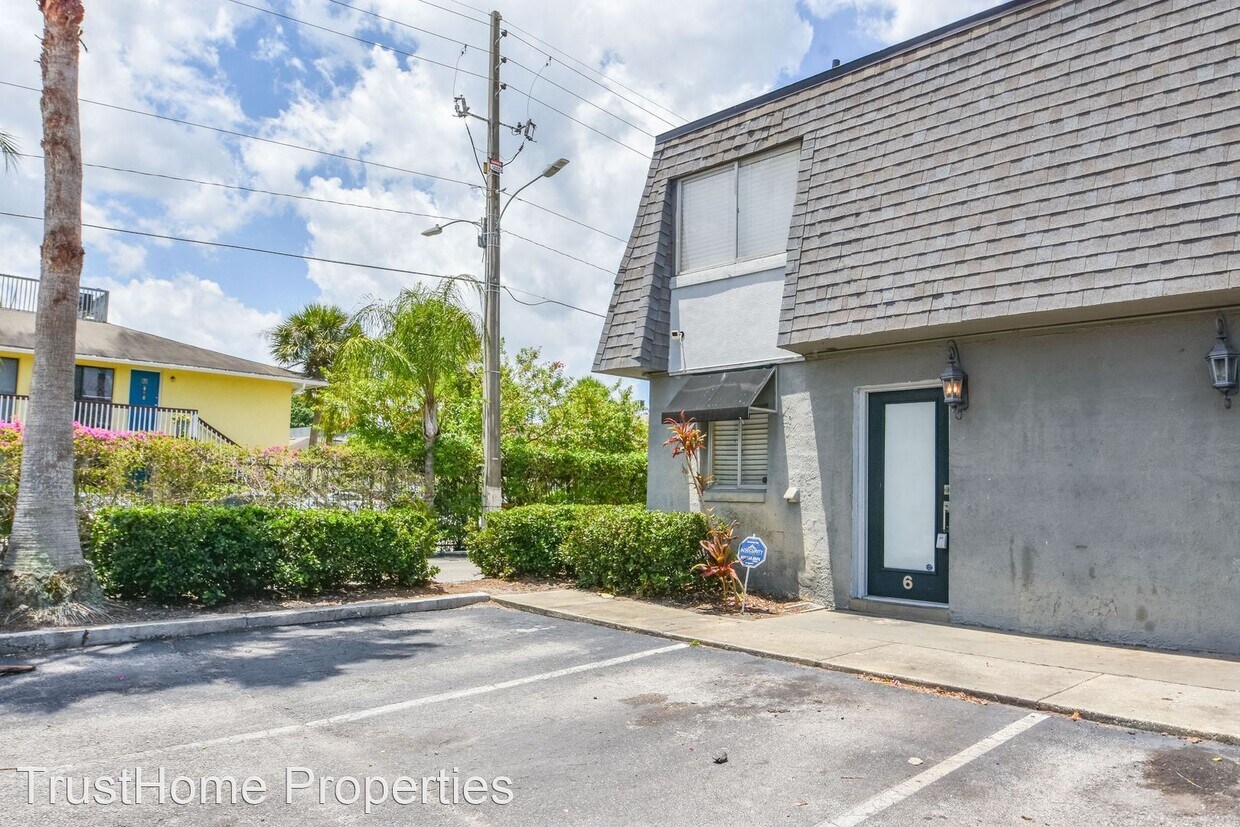 Foto principal - 2 br, 1.5 bath House - 1950 Conway Road Un...