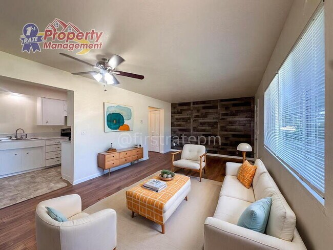 Foto del edificio - 1824 N Crestmont Dr