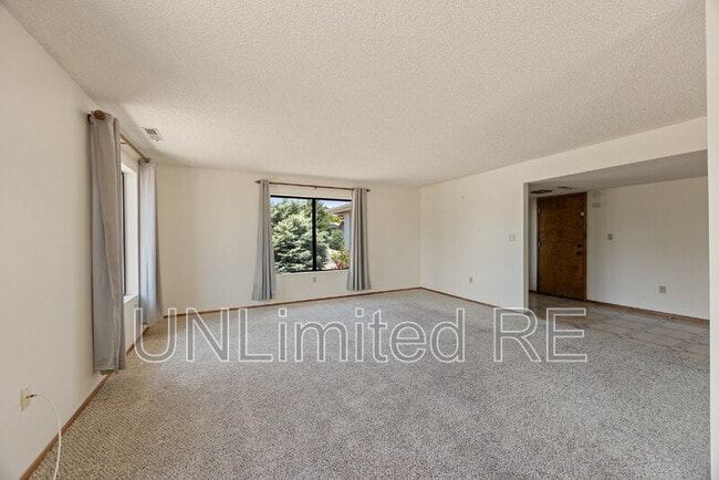 Building Photo - 1125 Arrowhead Ln