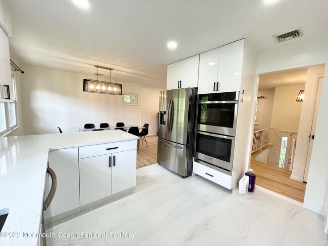Foto del edificio - 491 Garwood St