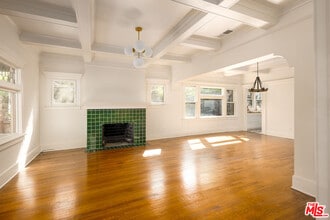 Building Photo - 2332 W 31st St