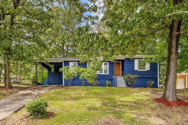 Building Photo - Cozy and Newly Renovated 3 Bedroom 1 Bath ...