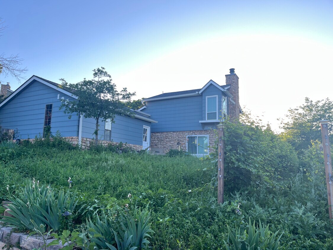 Foto principal - 12626 W Mississippi Ave