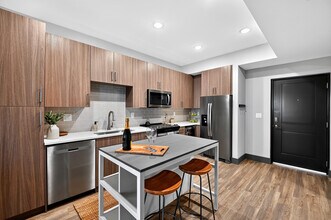 Model Kitchen - Sinclair at Palm Pointe