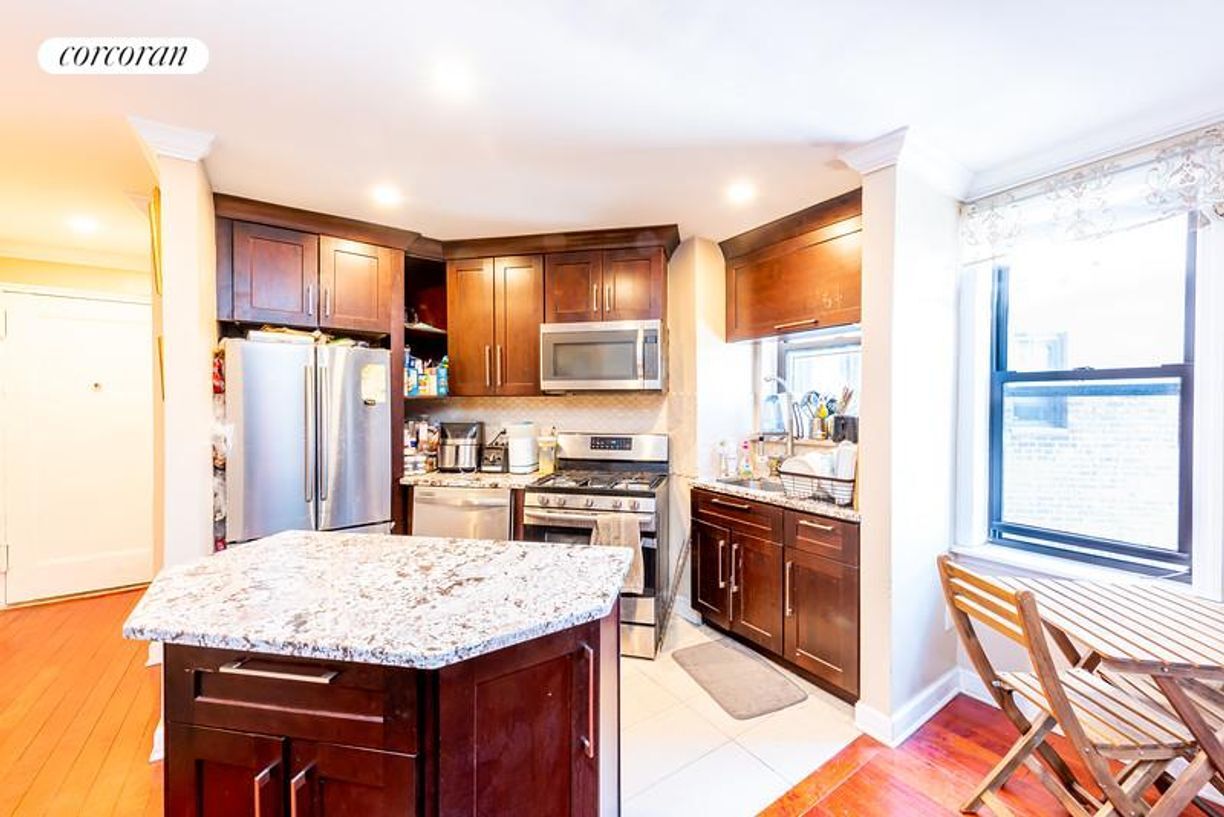 Foto principal - 6539 108th St