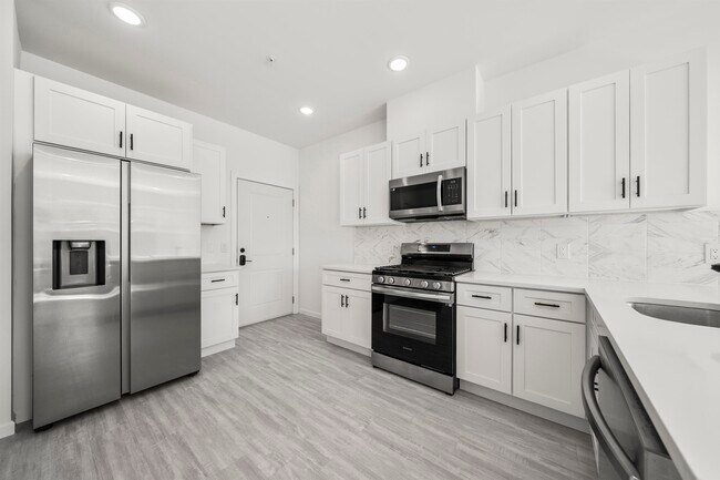 Foto del edificio - 51 E Main St