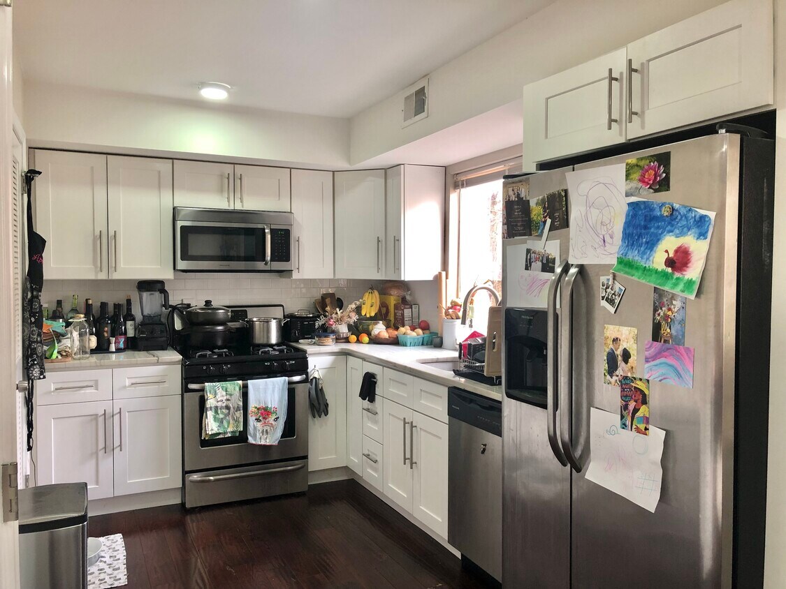 Primary Photo - 616 S 18th St