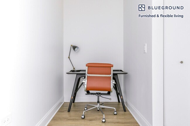 Foto del edificio - 2 W Delaware Pl